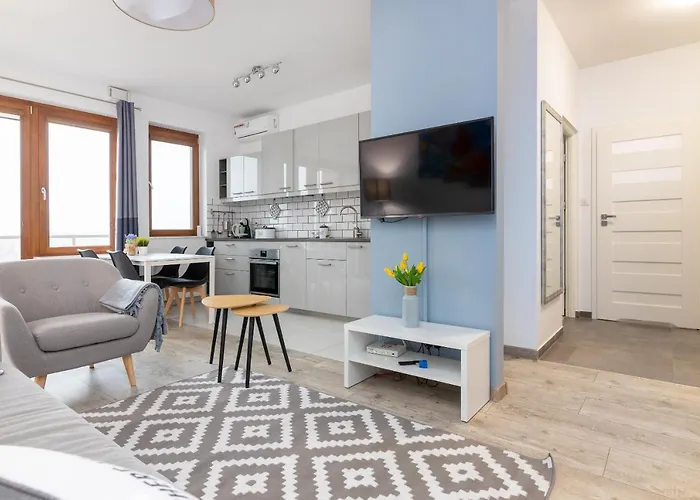 Royal Palace Elegant By Bookinghost وارسو