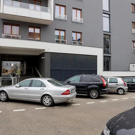 Royal Palace Elegant By Bookinghost