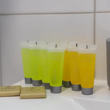 Royal Palace Elegant By Bookinghost *